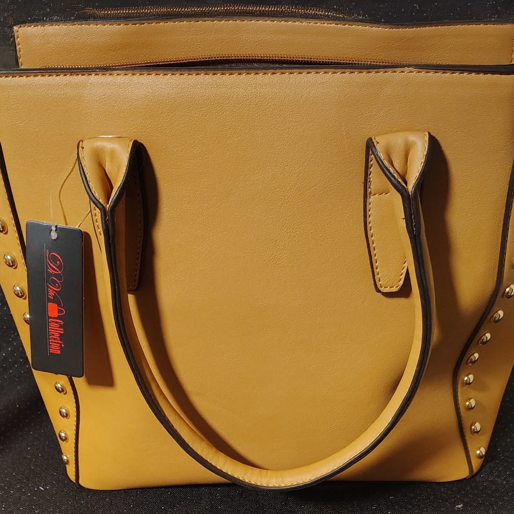 Di Vita Collection Tan Studded Women's Bag